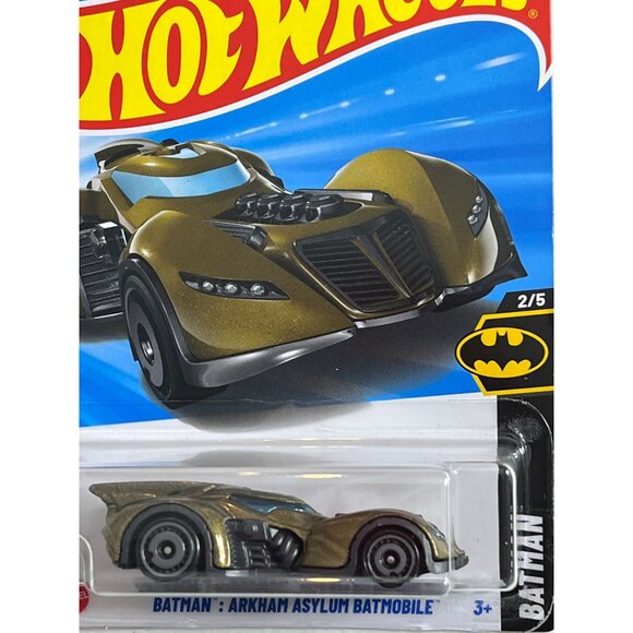 Hot Wheels Batman Arkham Asylum Batmobile 1:64 Diecast Car 2/5 Collectible - Picture 3 of 7